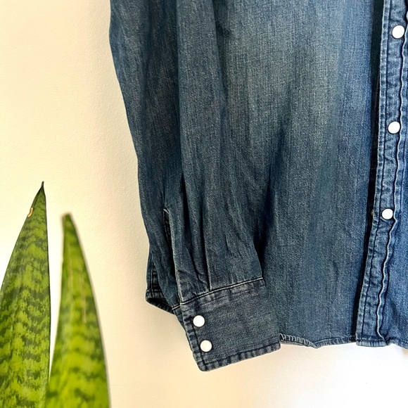 Levi’s Western Shirt - Picture 2 of 5